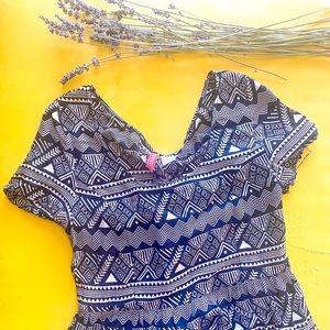 Divided Geometric Summer Dress ▪Size 8